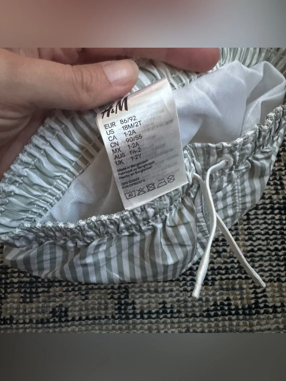 Little Boys H&M Striped Drawstring Swim Trunks in Sage Green and White 18M/2T